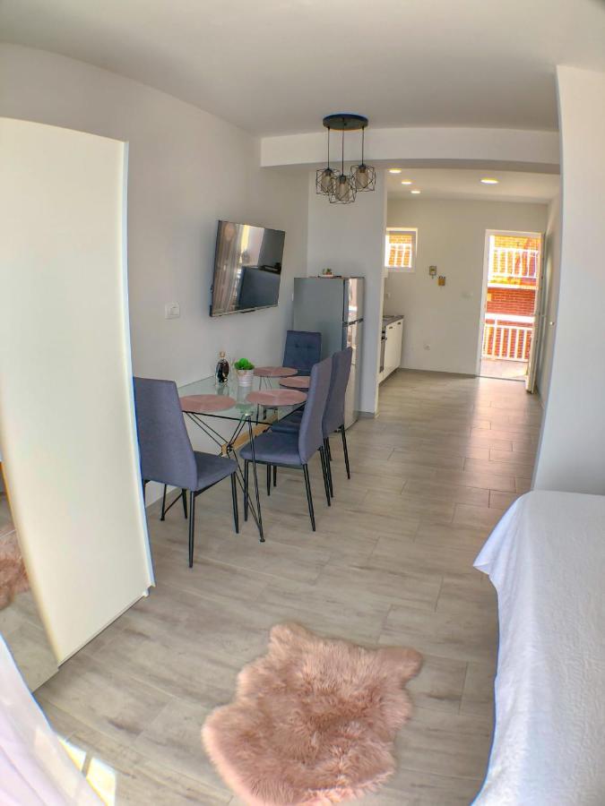 Apartmani Doris Gradac  Exterior foto