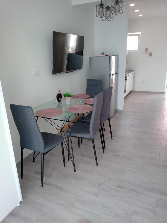 Apartmani Doris Gradac  Exterior foto