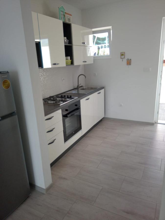 Apartmani Doris Gradac  Exterior foto